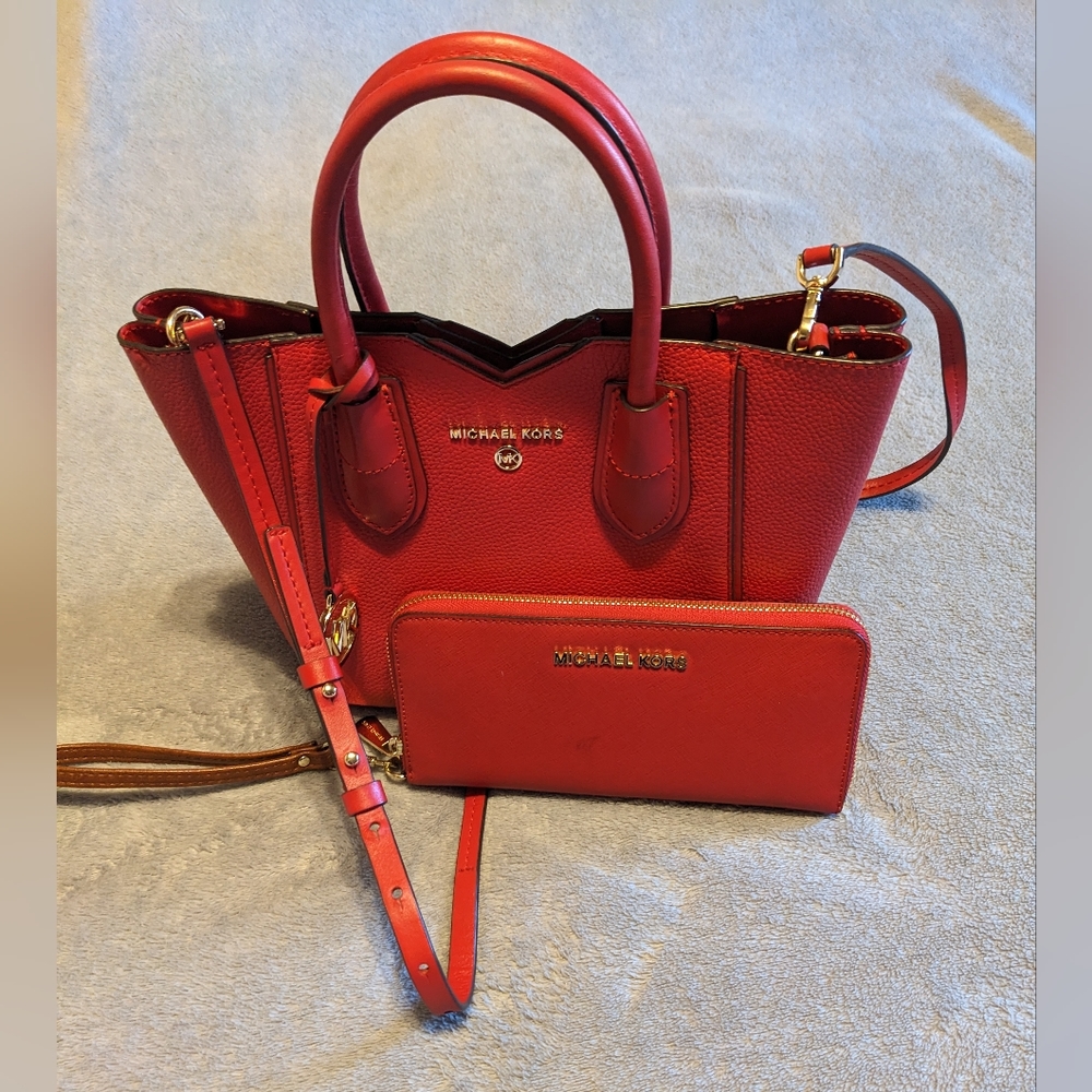 Michael Kors Mae Pebbled Leather Small Messenger Crossbody Satchel Bag, wallet 2
